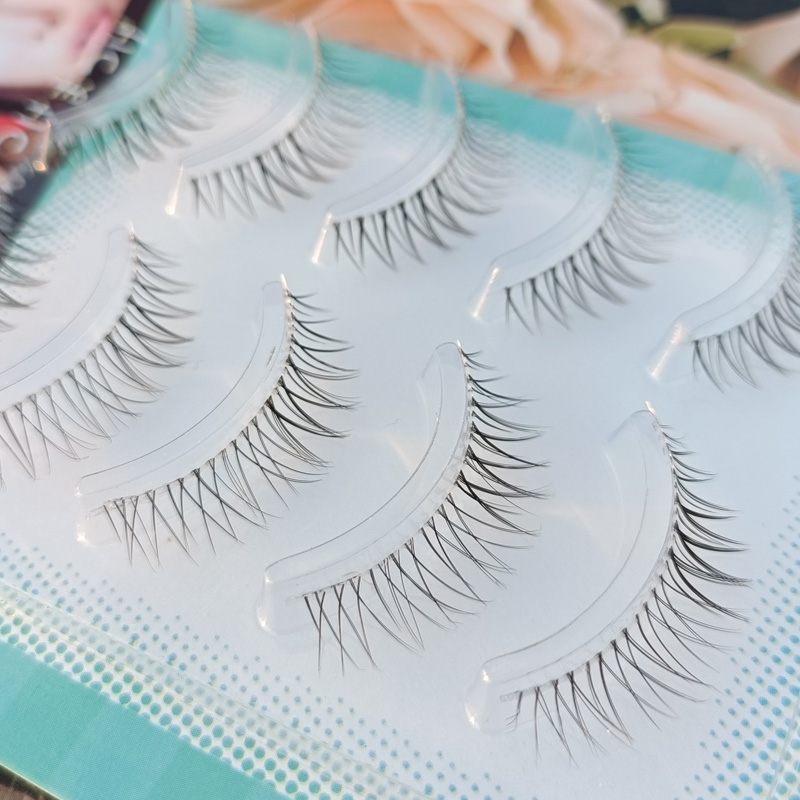 مجموعة رموش هوائية للمكياج من  - مراجعة Eyelash Extension Japanese Style وسعره